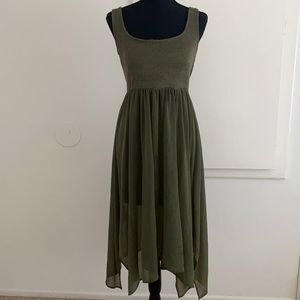 Olive Green Flowey Dress • M